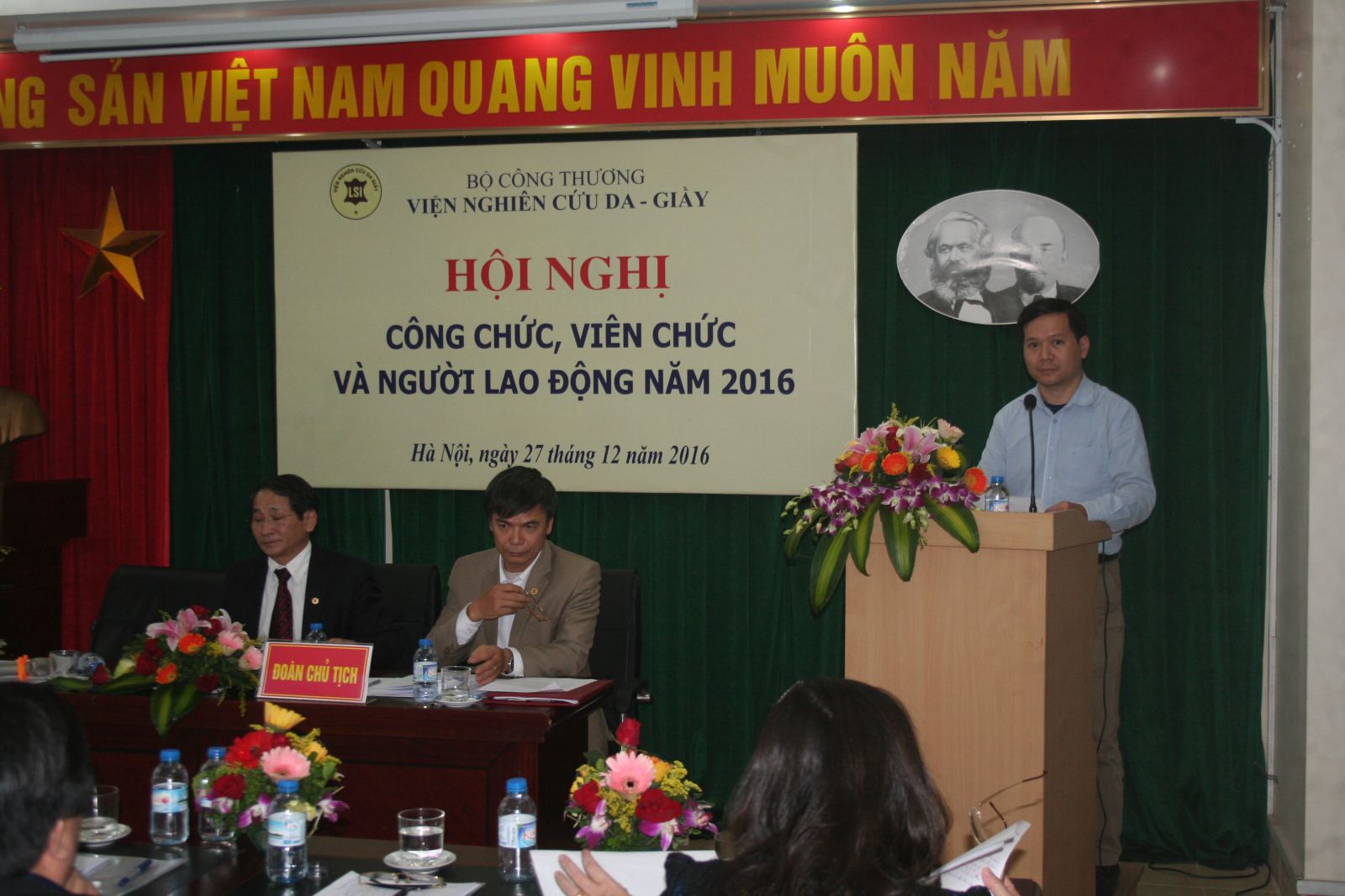 Hội nghị công chức, viên chức và người lao động năm 2016 của Viện Nghiên cứu Da Giầy