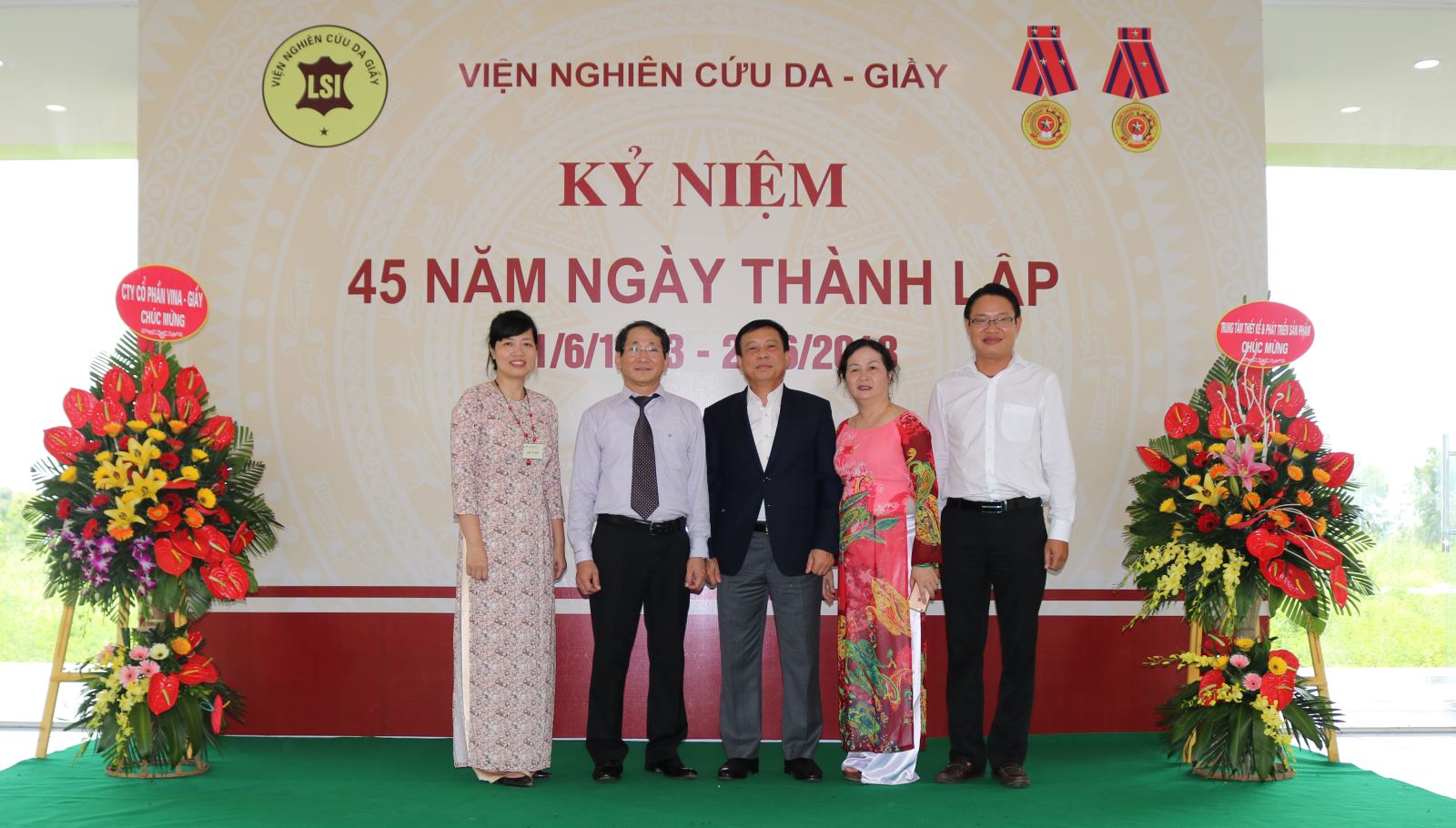 KỶ NIỆM 45 NĂM NGÀY THÀNH LẬP VIỆN NGHIÊN CỨU DA - GIẦY (21/6/1973 - 21/6/2018)